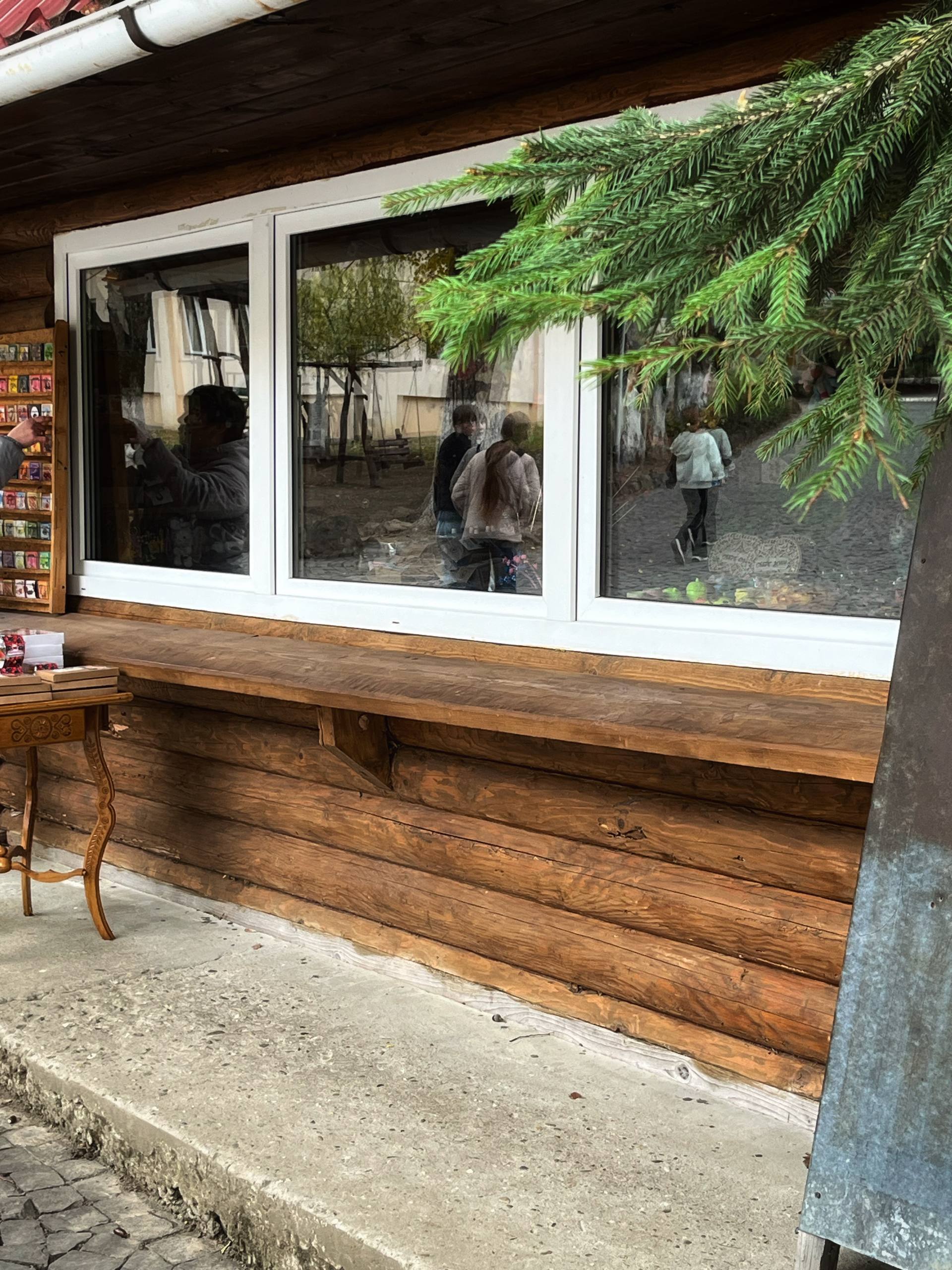 Фото території табору Водограй